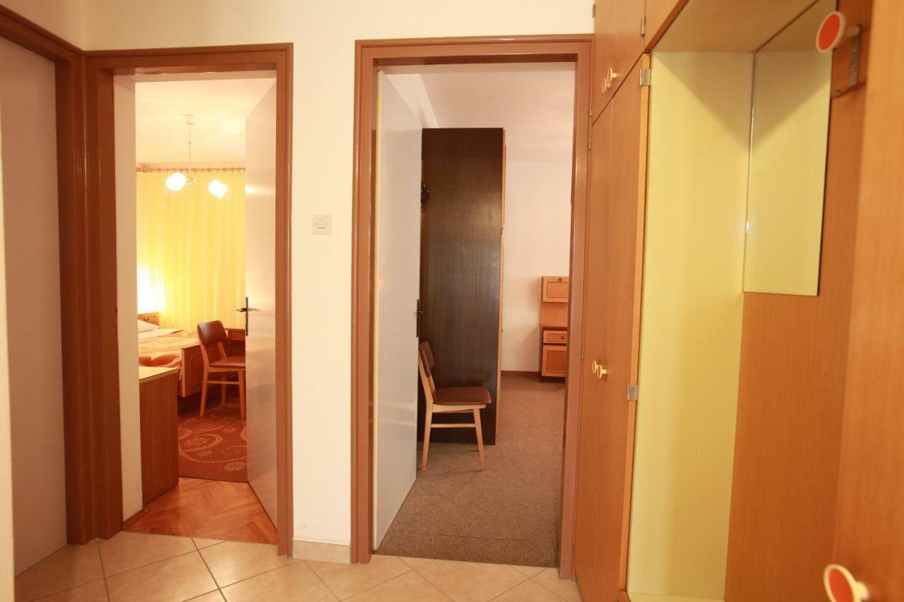 Apartments & Room Jagoda Baška Buitenkant foto