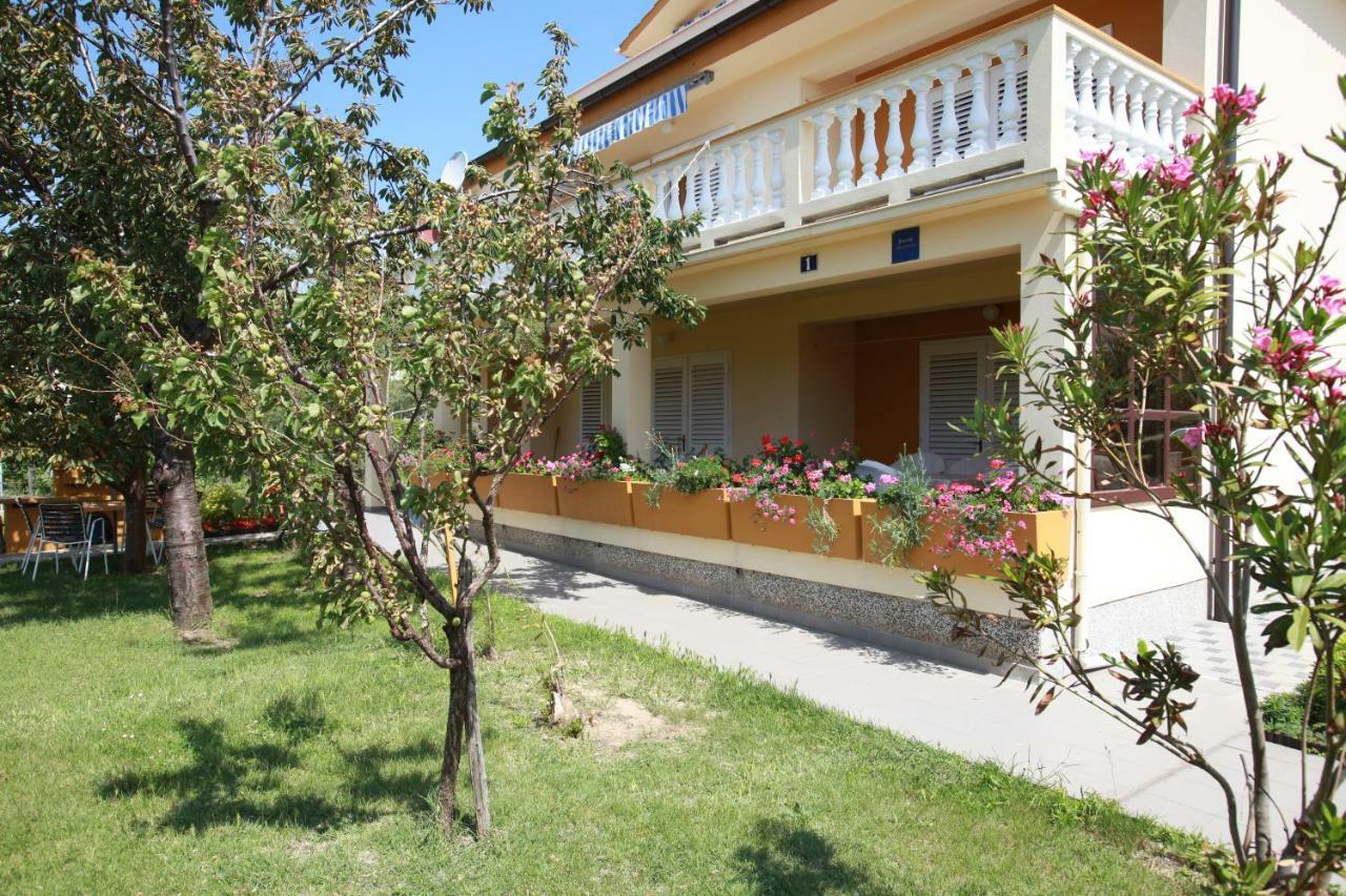 Apartments & Room Jagoda Baška Buitenkant foto