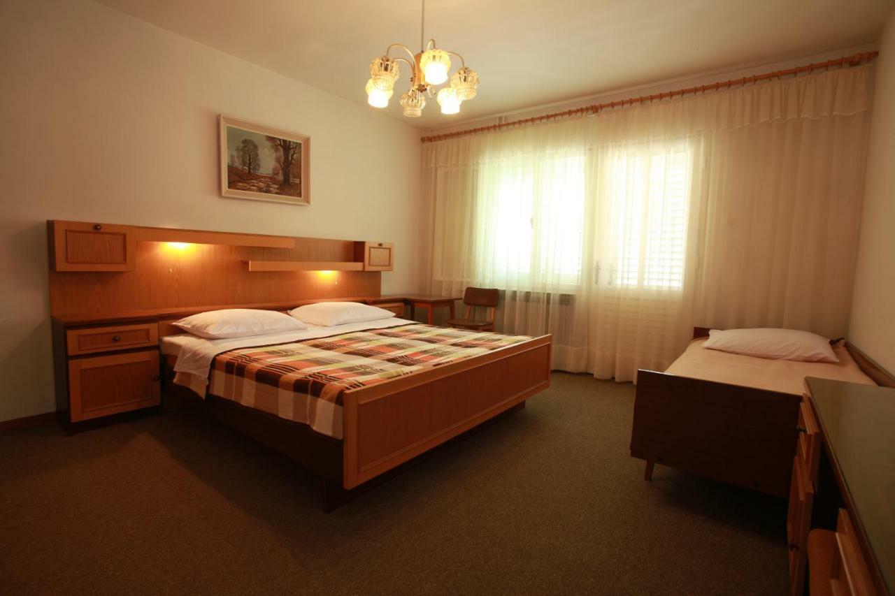 Apartments & Room Jagoda Baška Buitenkant foto